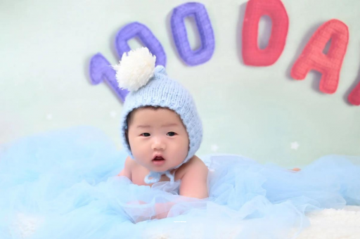 黄骅四个月宝宝会翻身 黄骅四个月宝宝会翻身